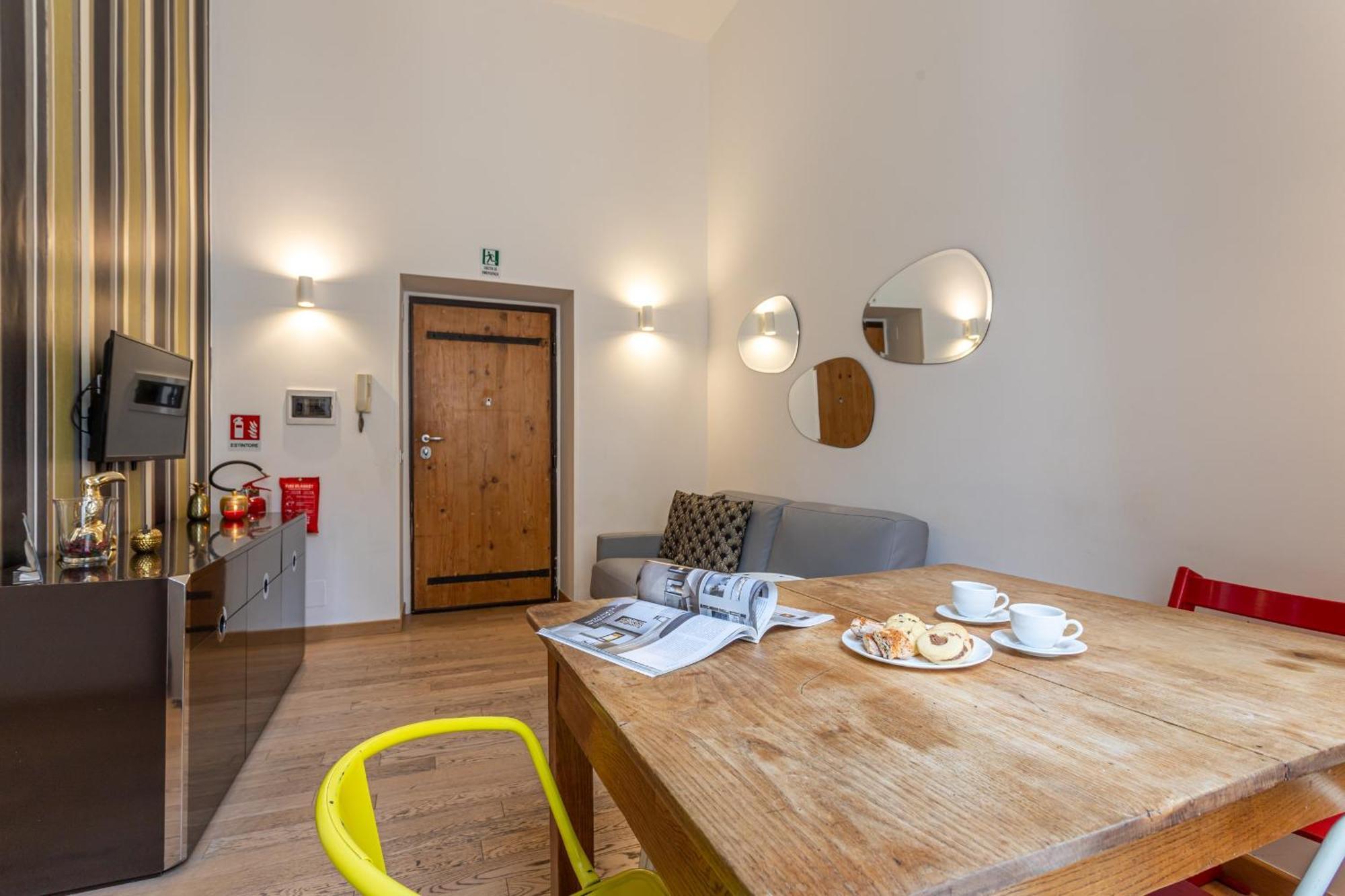 Private Apartment Colosseum โรม ภายนอก รูปภาพ