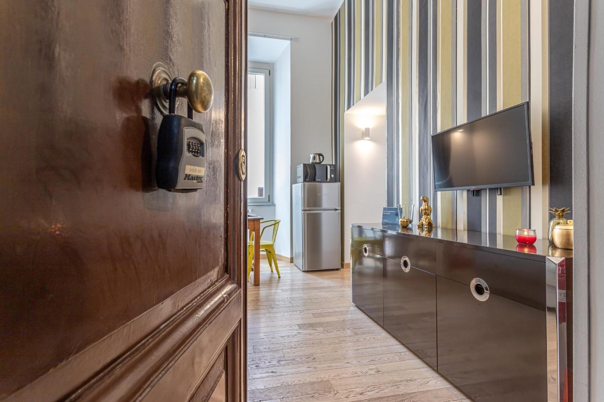 Private Apartment Colosseum โรม ภายนอก รูปภาพ